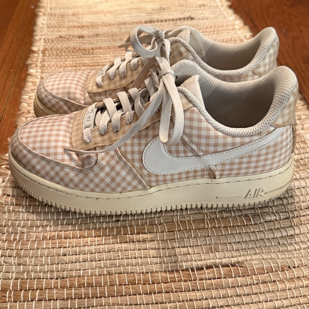 Nike Air Force 1 Low QS Gingham Tan Beige Women’s sz 8